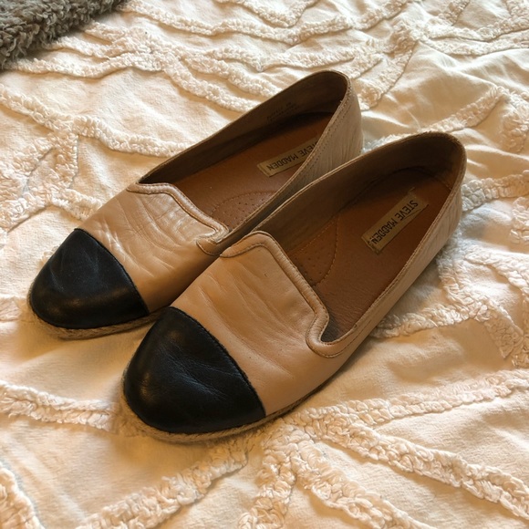 Steve Madden Flats - Picture 1 of 3